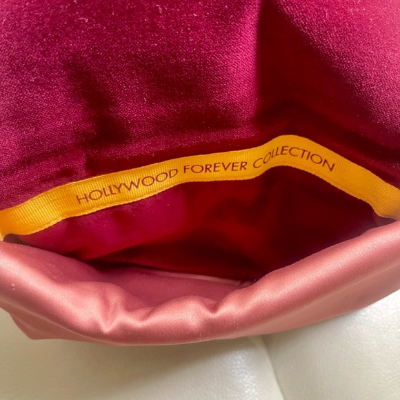 Gucci Burgundy Velvet Clutch Luxurious Handheld - Picture 2 of 6